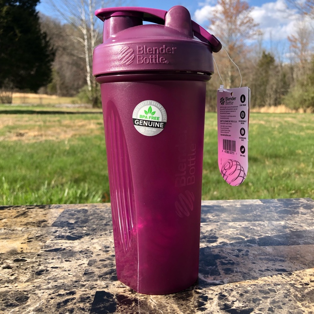 Blender Bottle 24 oz, Plum, NWT, MADE IN THE USA